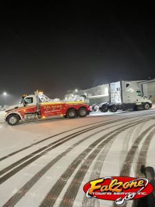 Read more about the article Heavy Towing on I-81
